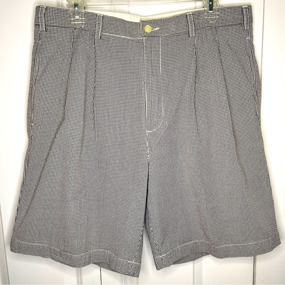 Brooks Brothers Black & White Check Shorts Size 36 100% Cotton Pleated 8” Inseam - Picture 1 of 5